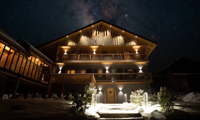 Le Petit-Bornand-les-Glieres Chalet De Esquí | Chalet 1703 - 5* chalet with Jacuzzi - Ideal for families up to 12 people