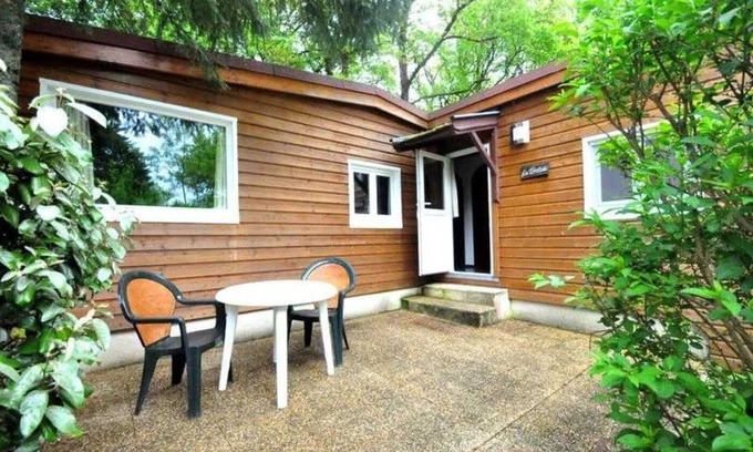 Reyrevignes Chalet De Esquí | Chalet 3 étoiles - Piscine - ccaideh