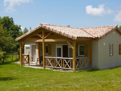 La Chapelle-Hermier Chalet De Esquí | Chalet 3 chambres avec piscine chauffée, proche Lac du Jaunay et plages de Saint-Gilles-Croix-de-Vie - FR-1-783-23