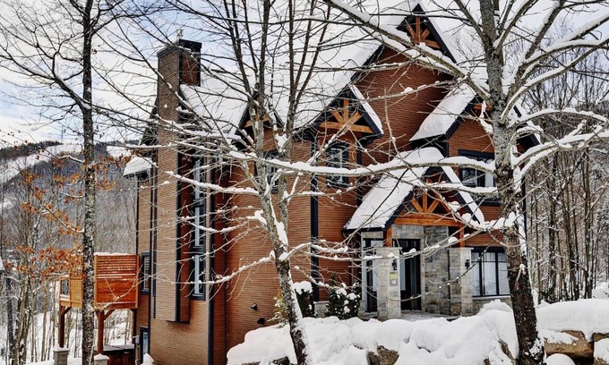 Stoneham Chalet De Esquí | Chalet 30 Chemin des Skieurs by Chalets Alpins