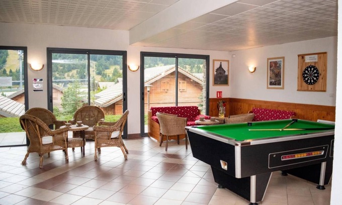 Saint-Etienne-en-Devoluy Chalet De Esquí | Chalet, 300m de los comercios, fitness, piscina, terraza, parking, tv, local para esquís, 56m²
