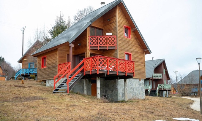 La Feclaz Chalet De Esquí | Chalet '331 - Village Nordique' con vistas a la montaña, piscina compartida y terraza privada