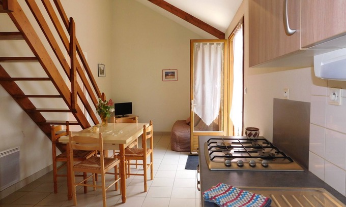 Saint-Denis-du-Maine Chalet De Esquí | Chalet-Familiar-Baño privado con ducha-Vista al campo