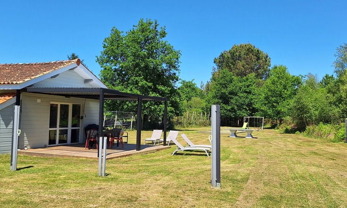 Hourtin Chalet De Esquí | Chalet 4 personas con piscina comunitaria
