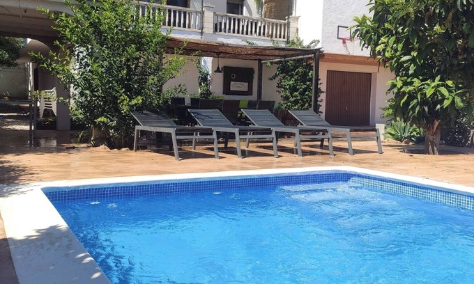 Roda de Bara Chalet De Esquí | Chalet 8 min from the beach by car, swimming pool, wifi, BBQ