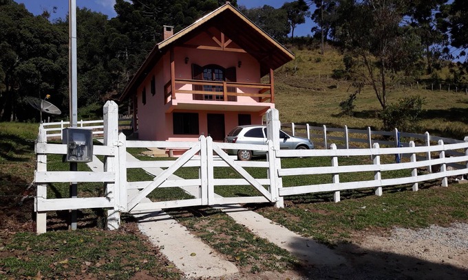 Paraisopolis Chalet De Esquí | Chalet 9km Gonçalves- Barrio Costas