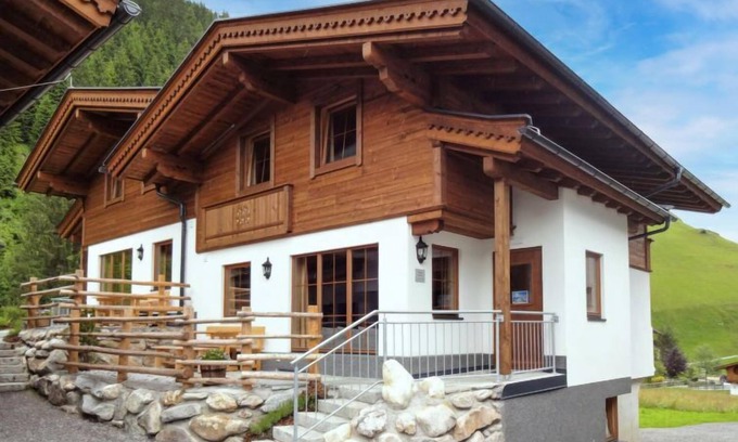 Tux Casa | Chalet Alois by Interhome