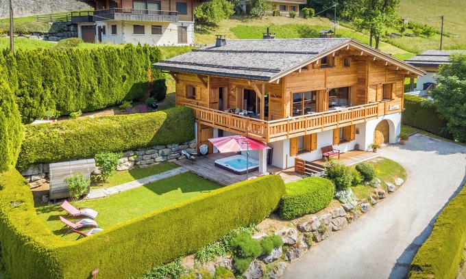 Le Grand-Bornand Chalet De Esquí | Lujosa propiedad de 5 *, Le Grand Bornand. Jacuzzi, sauna Wi - OVO Red