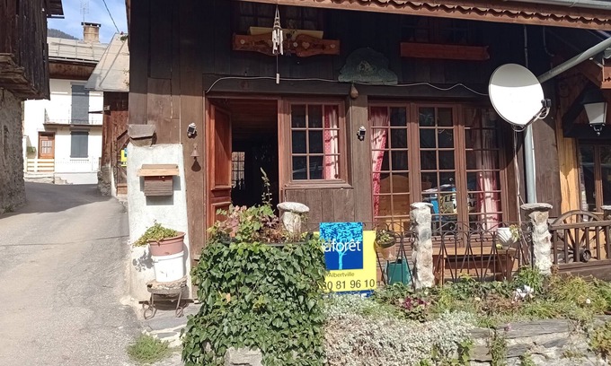 La Lechere Chalet De Esquí | Chalet Ancien les Marmottes