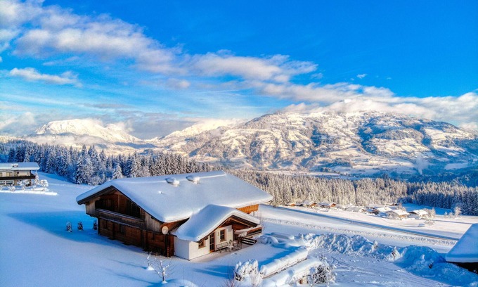 Hopfgarten im Brixental Apartamento | Chalet Apartment Obermanzl