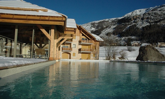 Monetier-les-Bains Apartamento | Chalet Apartamento - Grand Luxe - Piscina de verano / invierno - Pie de pistas