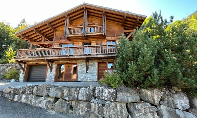La Cote-d'Arbroz Chalet De Esquí | Chalet Balata - Charming chalet with hot tub and views