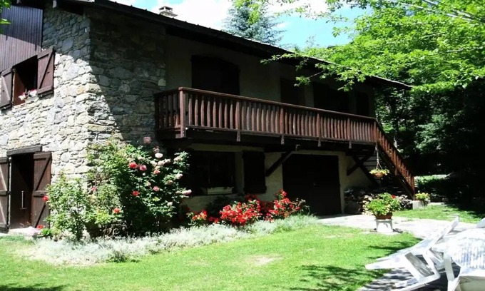 Vallouise-Pelvoux Chalet De Esquí | Chalet Belvedere-Vallouise - Chalet overlooking Vallouise 9 people