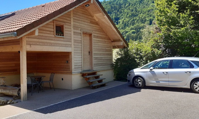 Dingy-Saint-Clair Chalet De Esquí | Chalet between lake and mountains with view and garden