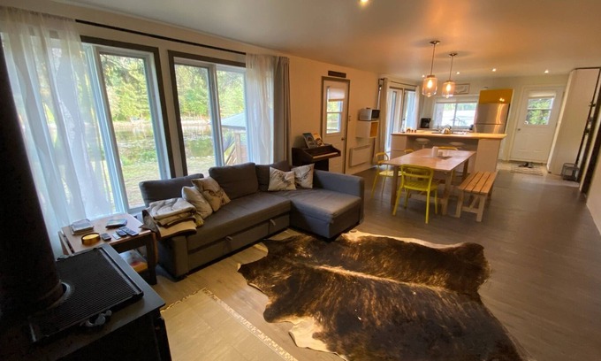 Saint-Alphonse-Rodriguez Chalet De Esquí | Chalet - Lakeside without motors - Tranquility