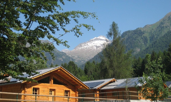 Sant'Antonio di Mavignola Chalet De Esquí | Chalet 'Camping Faè' con vistas a la montaña, terraza privada y Wi-Fi