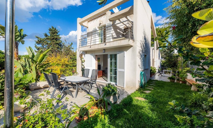 Mal Pas-Bon Aire Chalet De Esquí | Chalet 'Cas Ferrer' cerca de la playa con jardín y Wi-Fi