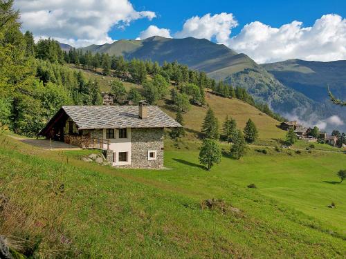 Sampeyre Chalet De Esquí | Chalet Casot Pra La Funt by Interhome