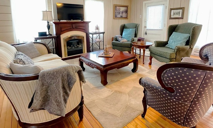 Mauricie Chalet De Esquí | Chalet centenaire Mauricie unique cachet