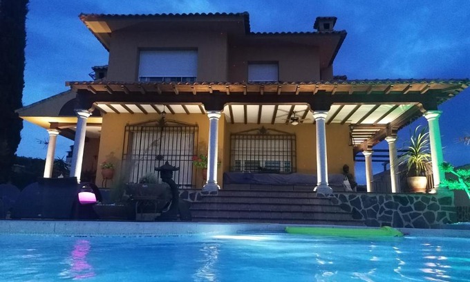 Cobisa Cama Y Desayuno | Chalet con encanto
