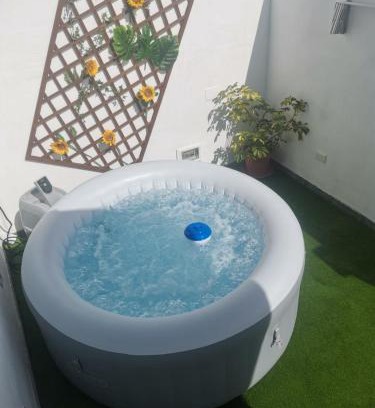 Abades Casa | CHALET CON JACUZZI CLIMATIZADO, BARBACOA Y CERCA DE LA PLAYA