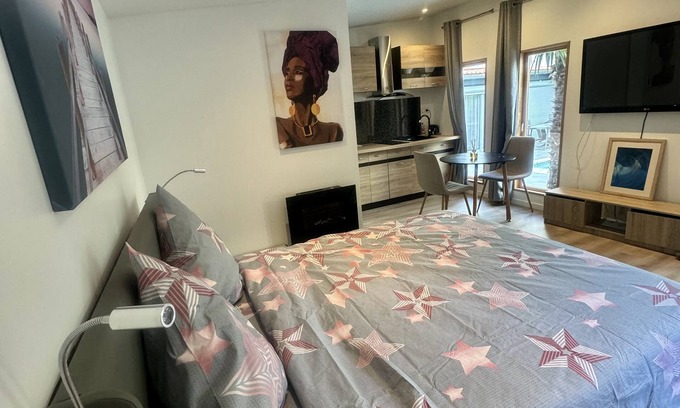 Meyzieu Centre Apartamento | Chalet Cosy