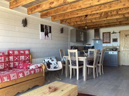 Les Angles Chalet De Esquí | Chalet cosy rénové avec vue sur le lac