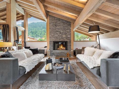 Le Praz Chalet De Esquí | Chalet d'Exception avec Piscine, Sauna et Hammam à Courchevel - FR-1-568-6