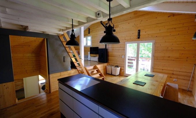 Lans-en-Vercors Chalet De Esquí | Chalet des bruyeres charming chalet in the woods