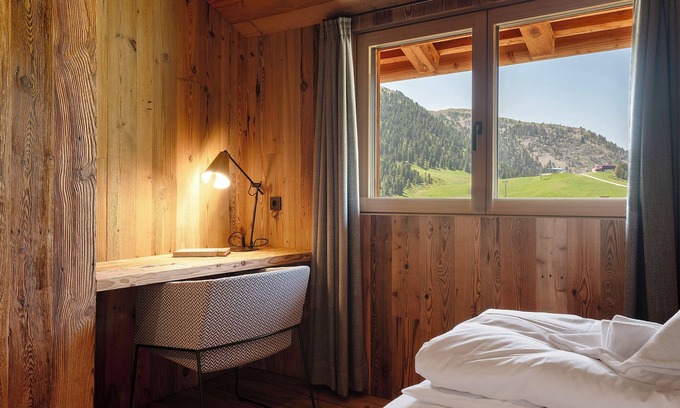 Obereggen Chalet De Esquí | Chalet 'Diamantidi Lodge Stay Cooper' with Mountain View, Private Terrace and Wi-Fi