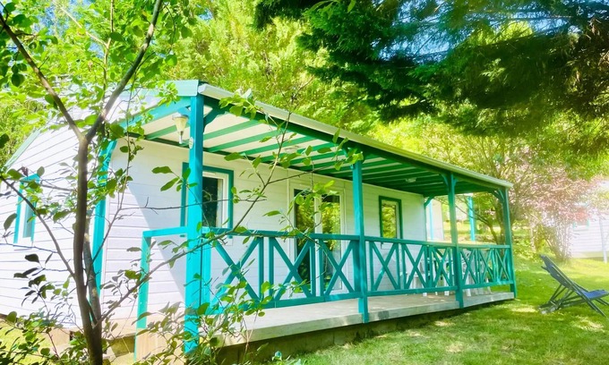 Camon Chalet De Esquí | Chalet Douglas Comfort 32m2 klimatisiert - 2 Schlafzimmer + überdachte Terrasse 15m2 5/6 Personen 6 Personen