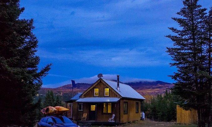 Les Eboulements Cabina | Chalet du cratère de Charlevoix en pleine forêt
