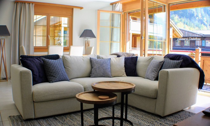 Lauterbrunnen Apartamento | Chalet Edelweiss: lujo espacioso, impresionantes vistas