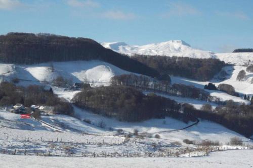 Besse-et-Saint-Anastaise Casa | Chalet en pleine nature pour 12 personnes