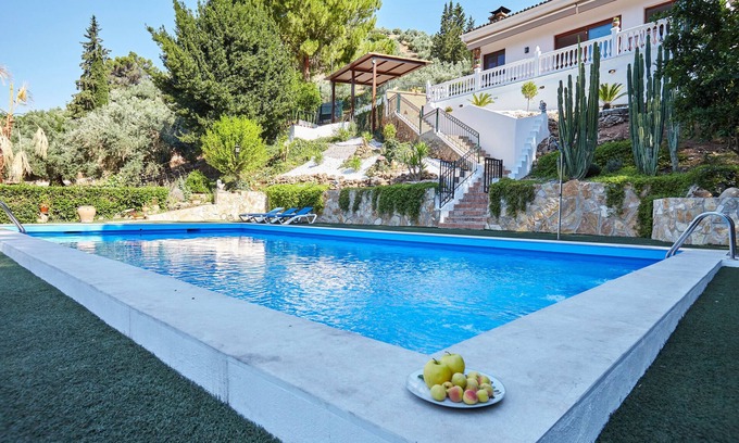 Villanueva del Arzobispo Chalet De Esquí | Chalet 'Villa Ibáñez' con vistas al lago y aire acondicionado