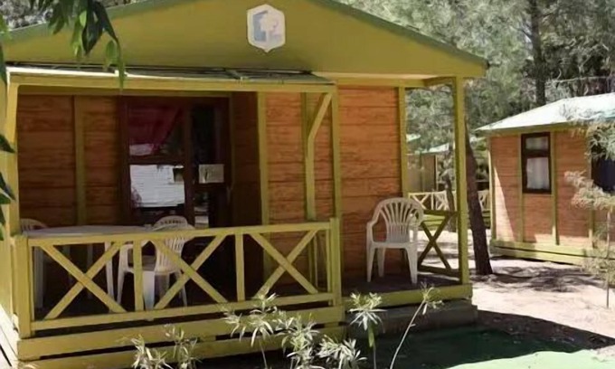 Calenzana Chalet De Esquí | Camping Paradella *** - Chalet para 5 personas