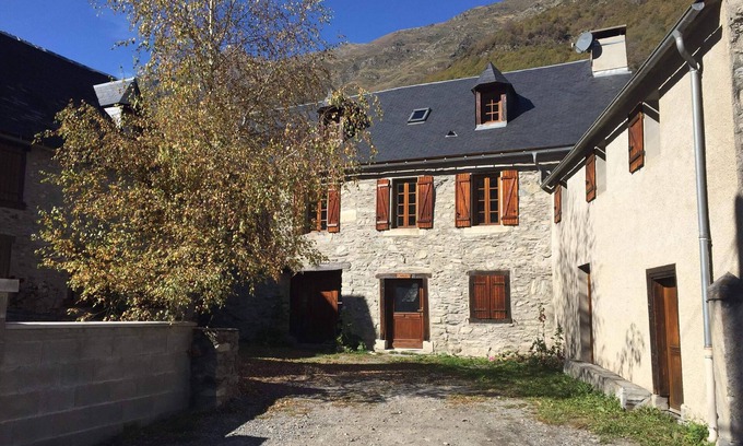 Cadeilhan-Trachere Chalet De Esquí | Chalet Familial Dans Petit Village des Pyrénées