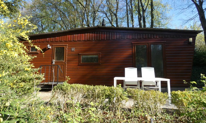 Marum Chalet De Esquí | Chalet for rent located on a beautiful ornamental pond
