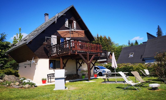 Besse-et-Saint-Anastaise Chalet De Esquí | Besse CHALET 8 personas Wifi gratuito Promo