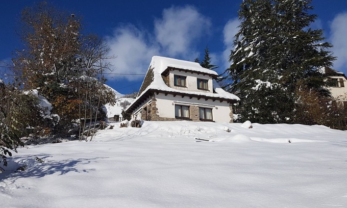 Saint-Jacques-des-Blats Chalet De Esquí | Chalet LOU GRIOU Breathtaking view