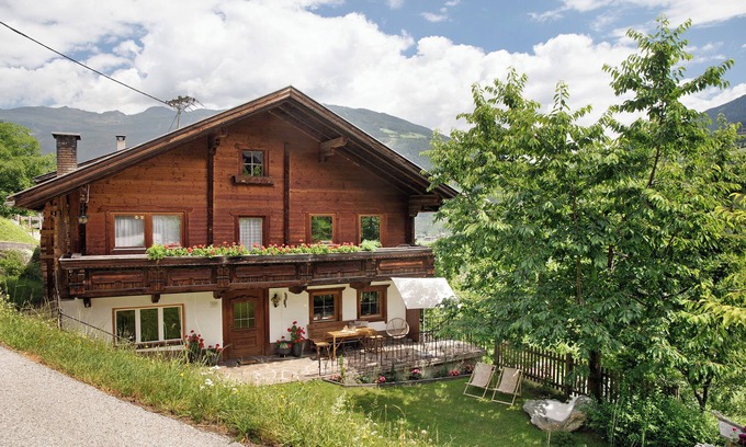 Zellbergeben Chalet De Esquí | Chalet 'Glosaleite Zillertal' con vistas a la montaña, terraza privada y Wi-Fi