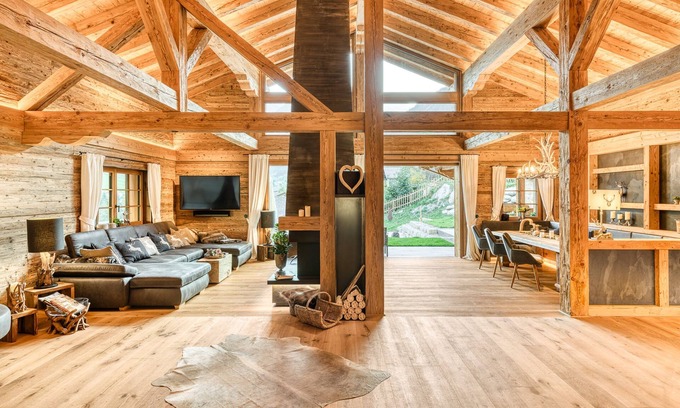 Brand Casa | Chalet GM in Brand With 5 Bedrooms and 8 Bathrooms