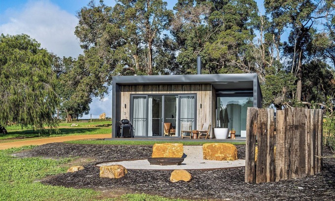 Metricup Chalet De Esquí | Chalet Grove | Walburra Brook Off-grid Luxury stay