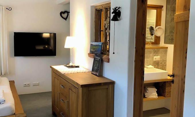 Staudach-Egerndach Apartamento | Chalet Hochgern 65 m², for 2-3 persons, mountain view, WLAN, balcony