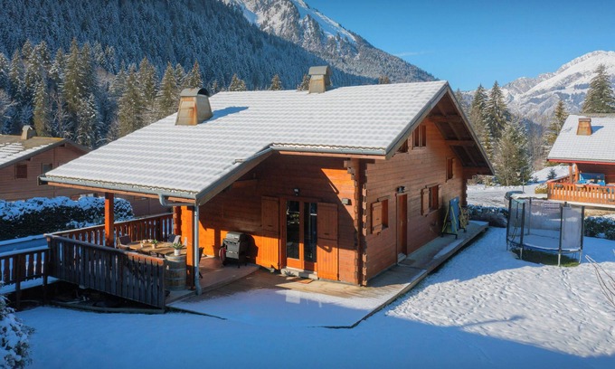 Chatel Chalet De Esquí | Chalet Igel - Portes du Soleil stay for 12 with summer pool - OVO Network