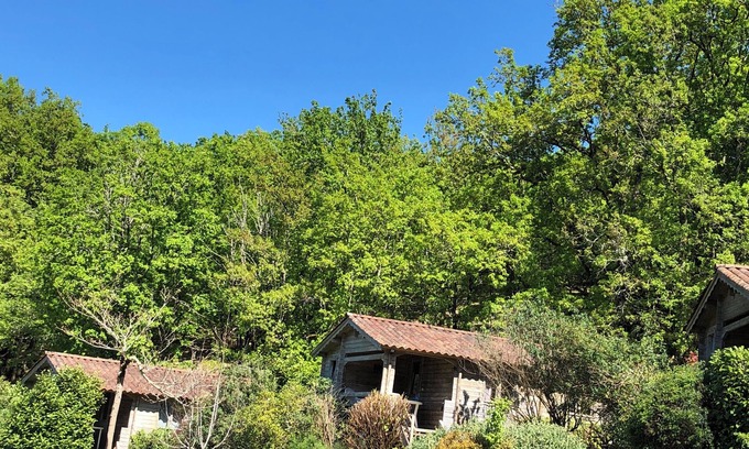 La Bachellerie Chalet De Esquí | Chalet in a natural setting