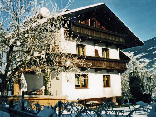 Kapfing Apartamento | Chalet in Fügen near Ski Lift Spieljoch