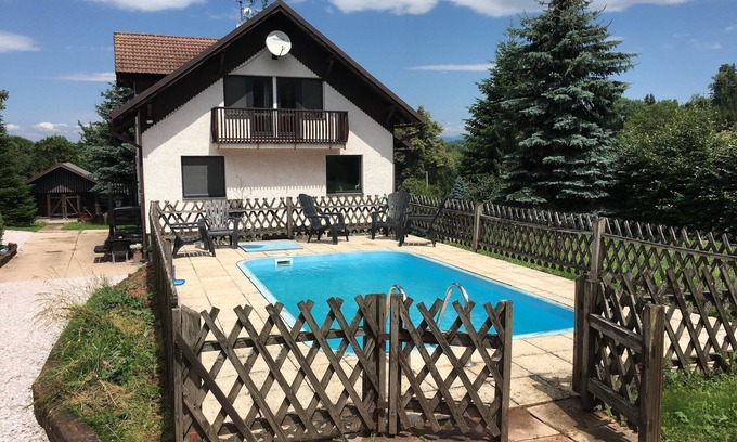Levinska Olesnice Casa | Casa de vacaciones con piscina privada