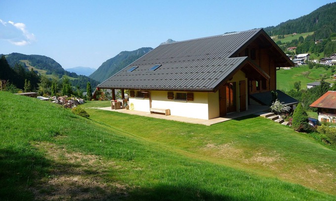 Les Gets Chalet De Esquí | Soleado chalet en Les Gets con jacuzzi