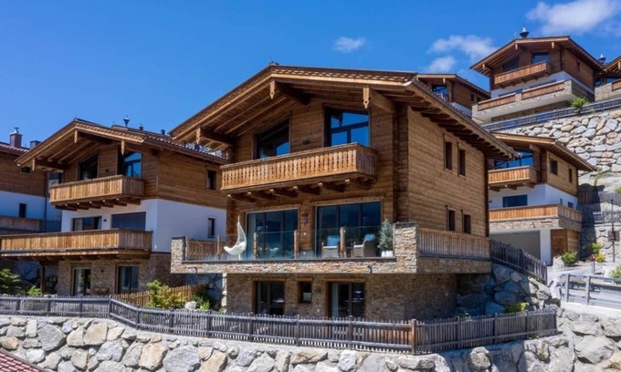 Schonbach Chalet De Esquí | Chalet en Neukirchen con acceso Ski-In